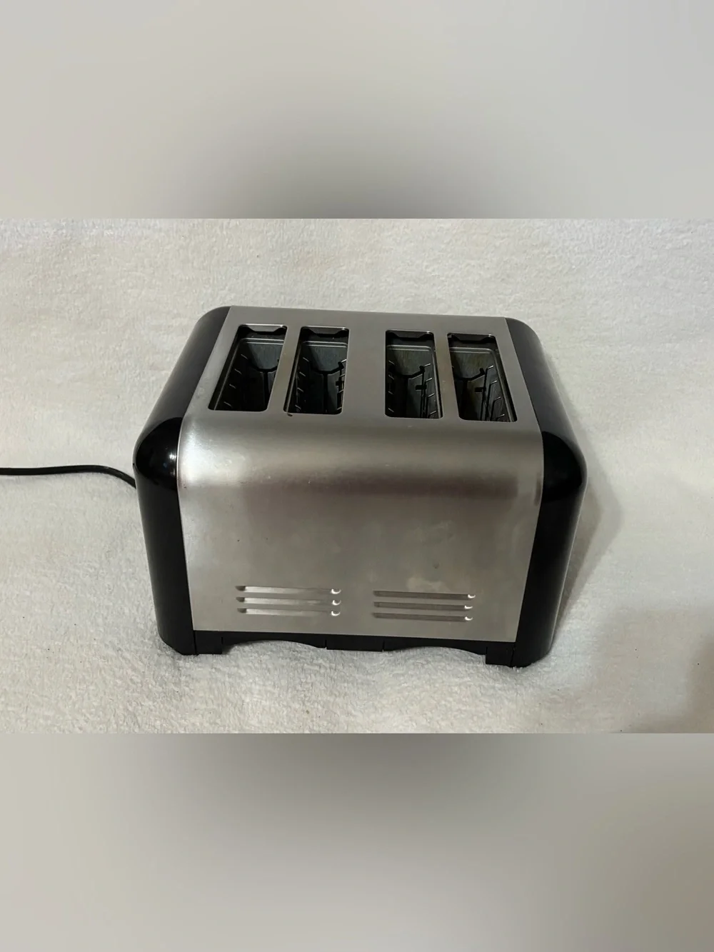 Cuisinart Stainless Steel 4-Slice Toaster with Black Controls